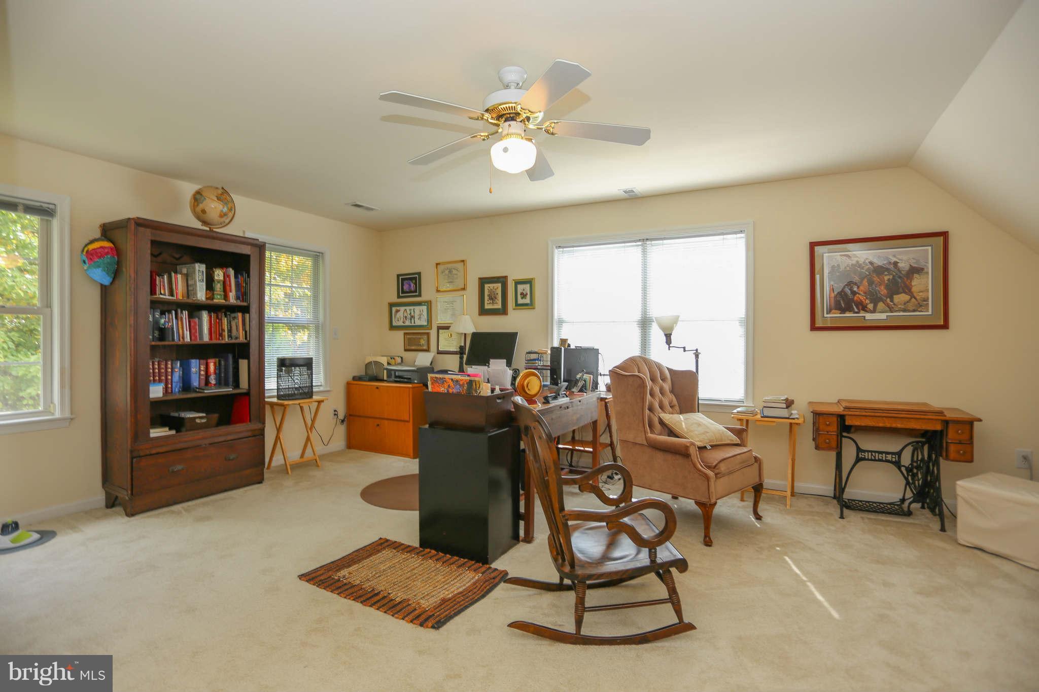 LEE'S HILL GRANDSTAFF NO - Residential