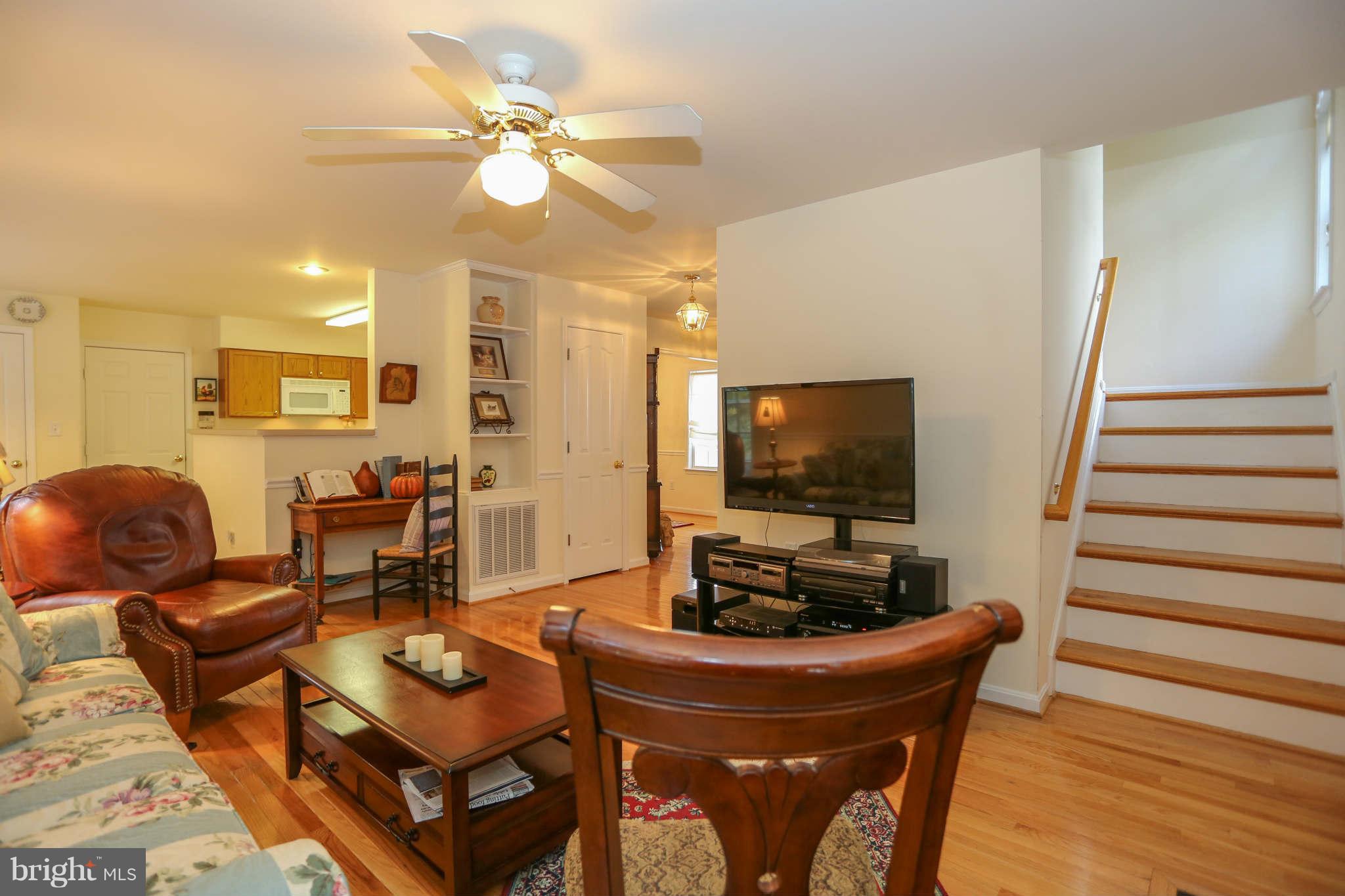 LEE'S HILL GRANDSTAFF NO - Residential