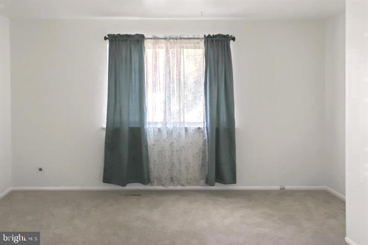 OAK MANOR TWN HSE CONDO - Residential