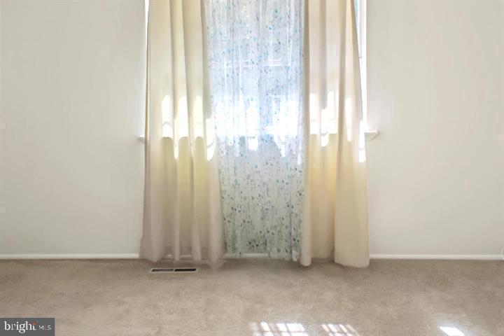 OAK MANOR TWN HSE CONDO - Residential