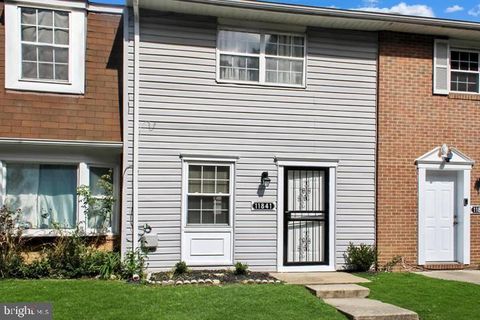 Condo For Sale - 11841 Oak Manor Drive #39<br/> WALDORF, MD 20601