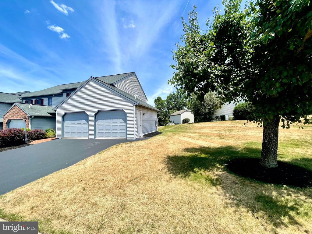 Photo of 282 Sand Court, Ephrata, PA 17522 (MLS # PALA2053376)