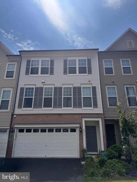 Photo of 8211 Handsome Joe Lane, MANASSAS, VA 20111 (MLS # VAPW2128568)
