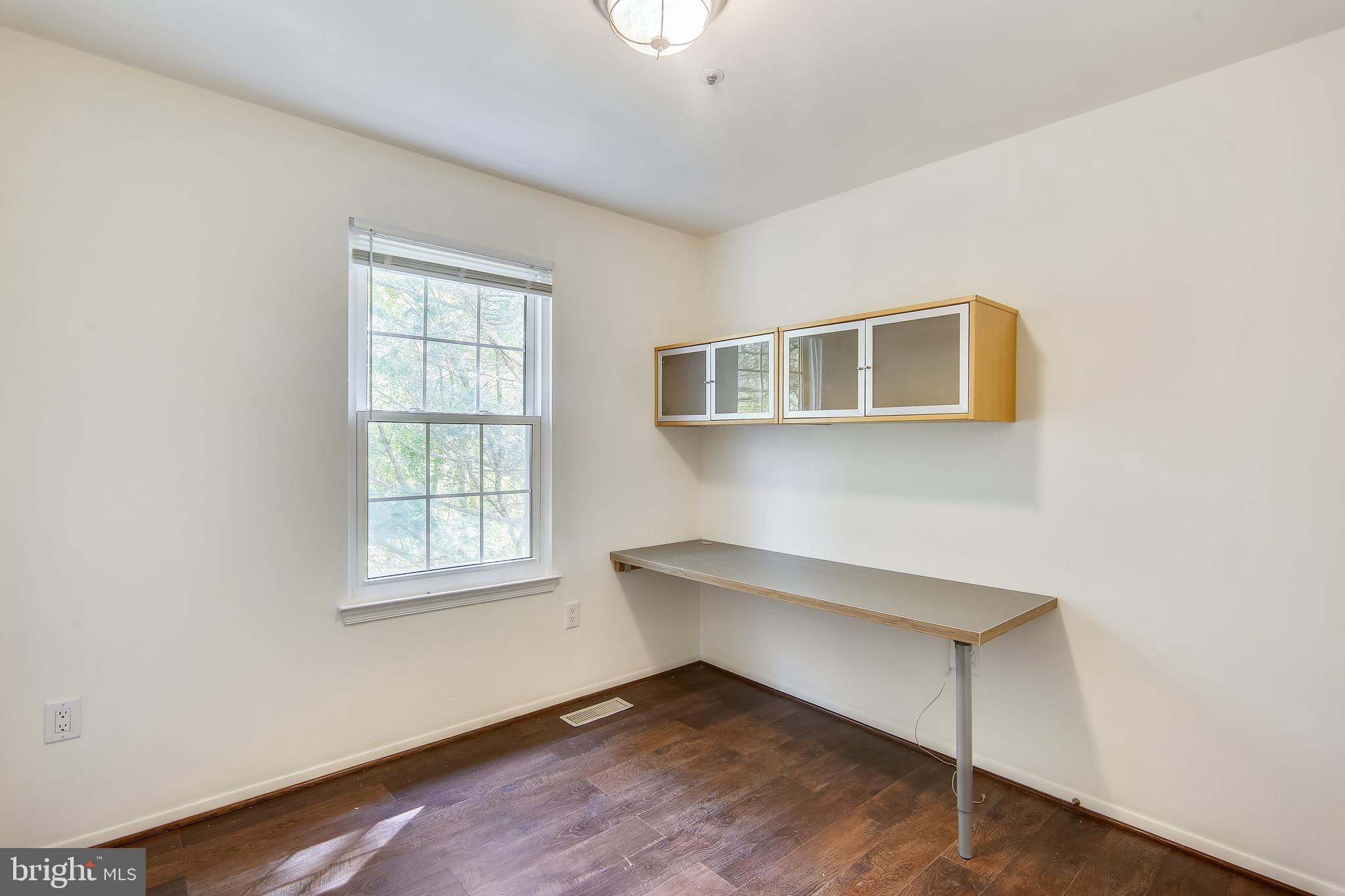 QUINCE ORCHARD ESTATES - Residential Lease