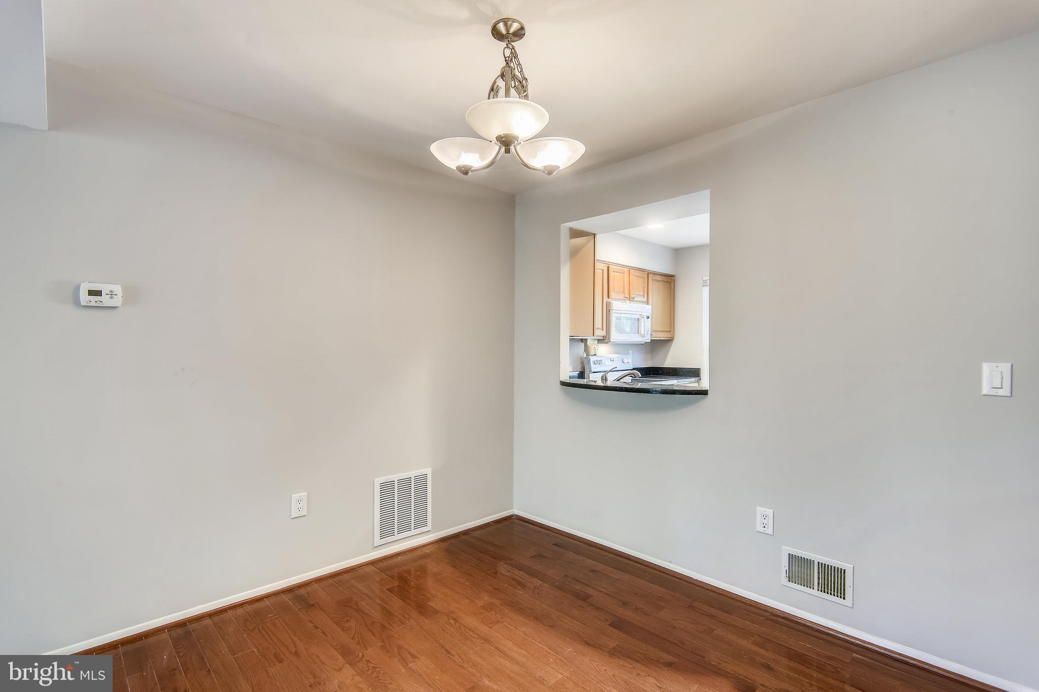 QUINCE ORCHARD ESTATES - Residential Lease