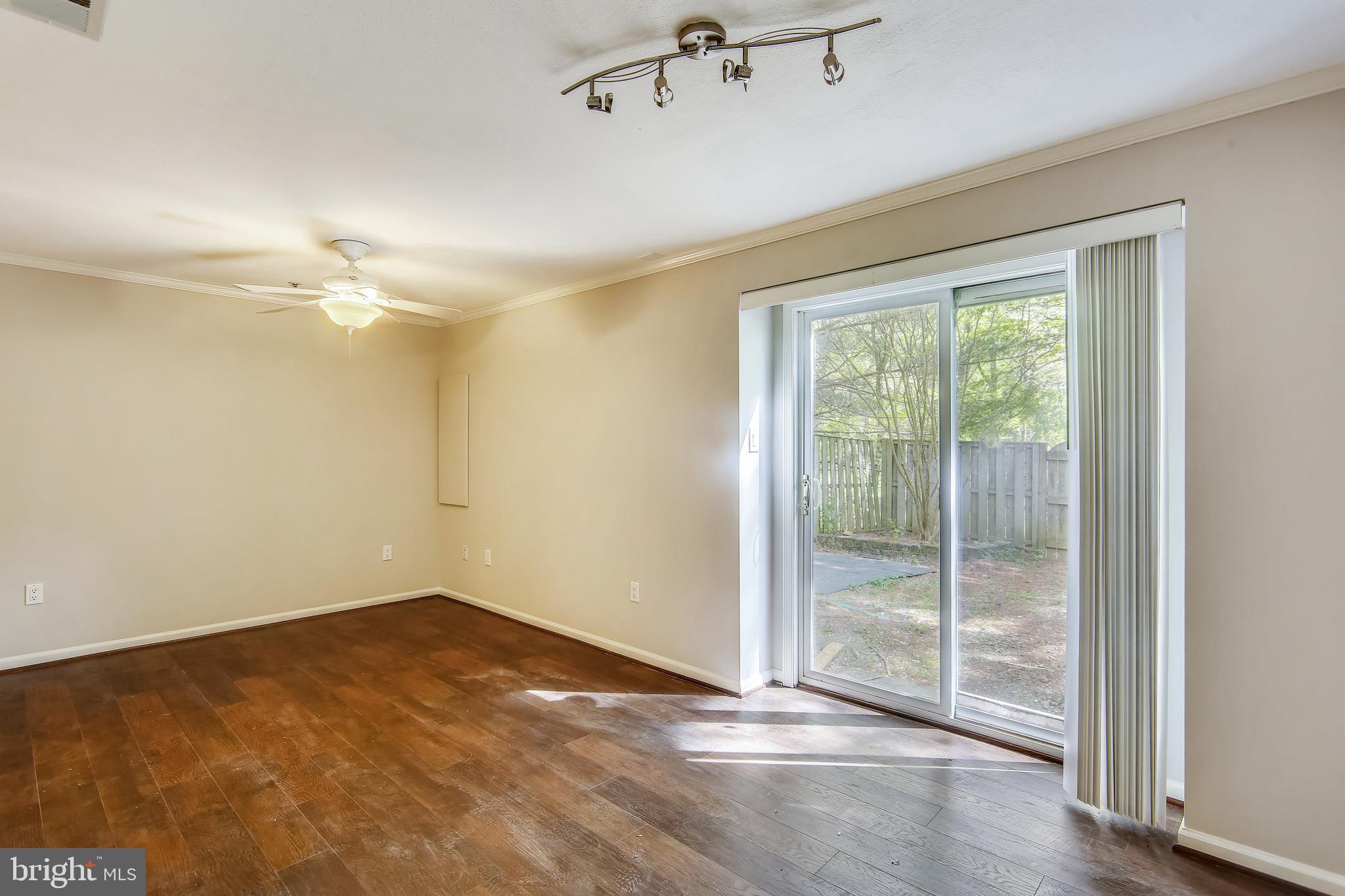 QUINCE ORCHARD ESTATES - Residential Lease