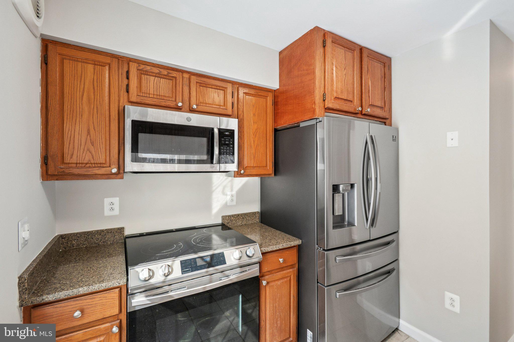 LAKE RIDGE - SPRINGWOODS - Residential