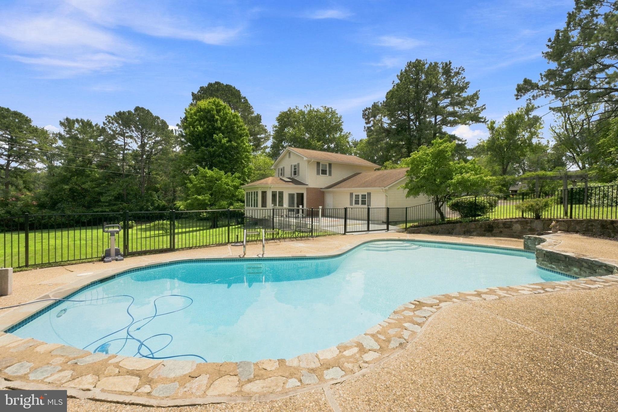 8010 HILLCREST DRIVE
