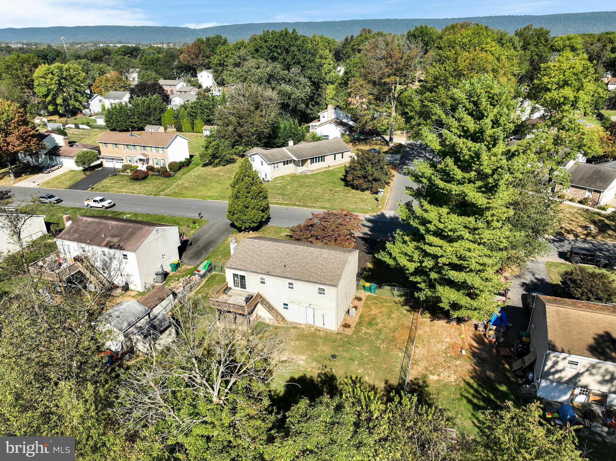 3912 BROOKRIDGE DRIVE