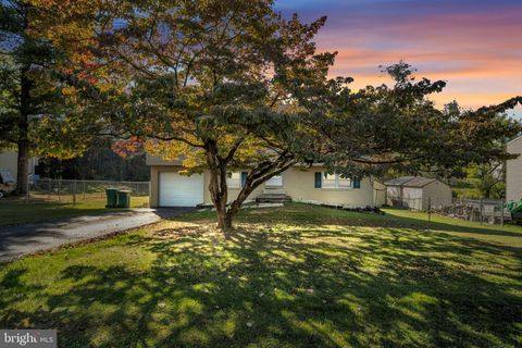 3912 BROOKRIDGE DRIVE MECHANICSBURG PA 17050