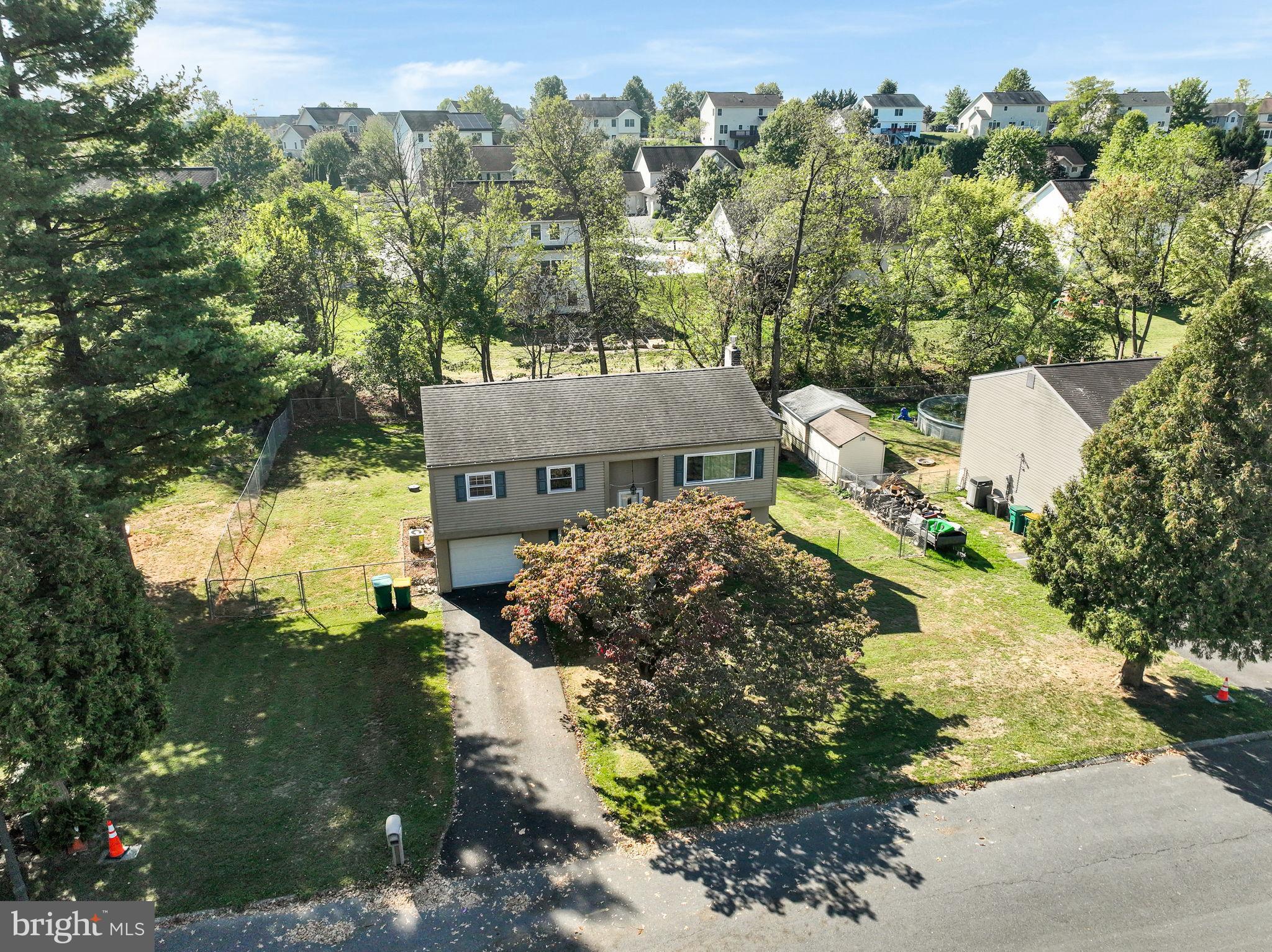 3912 BROOKRIDGE DRIVE