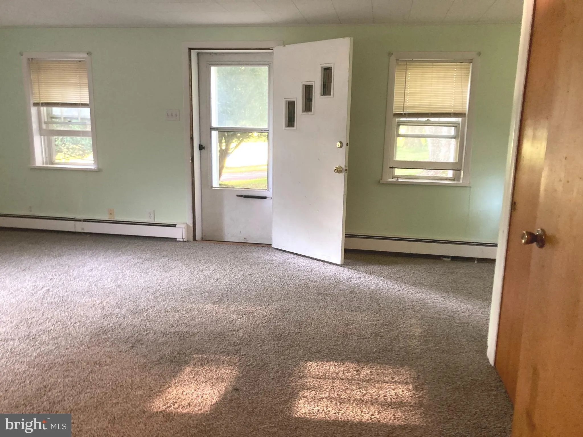 Riegelsville, Pennsylvania 18077, United States, 4 Bedrooms Bedrooms, ,2 BathroomsBathrooms,Residential,Active,169979