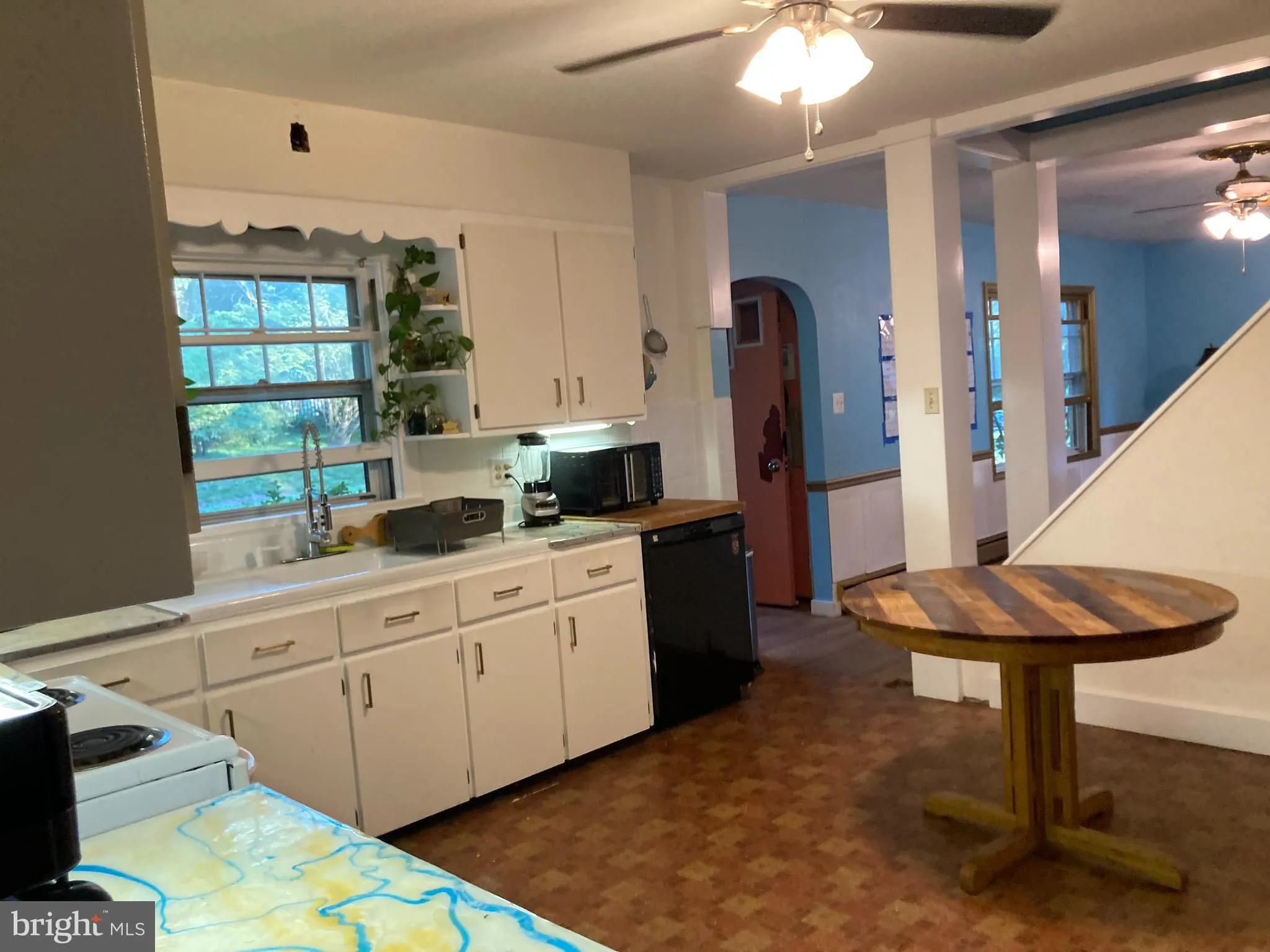 Riegelsville, Pennsylvania 18077, United States, 4 Bedrooms Bedrooms, ,2 BathroomsBathrooms,Residential,Active,169979