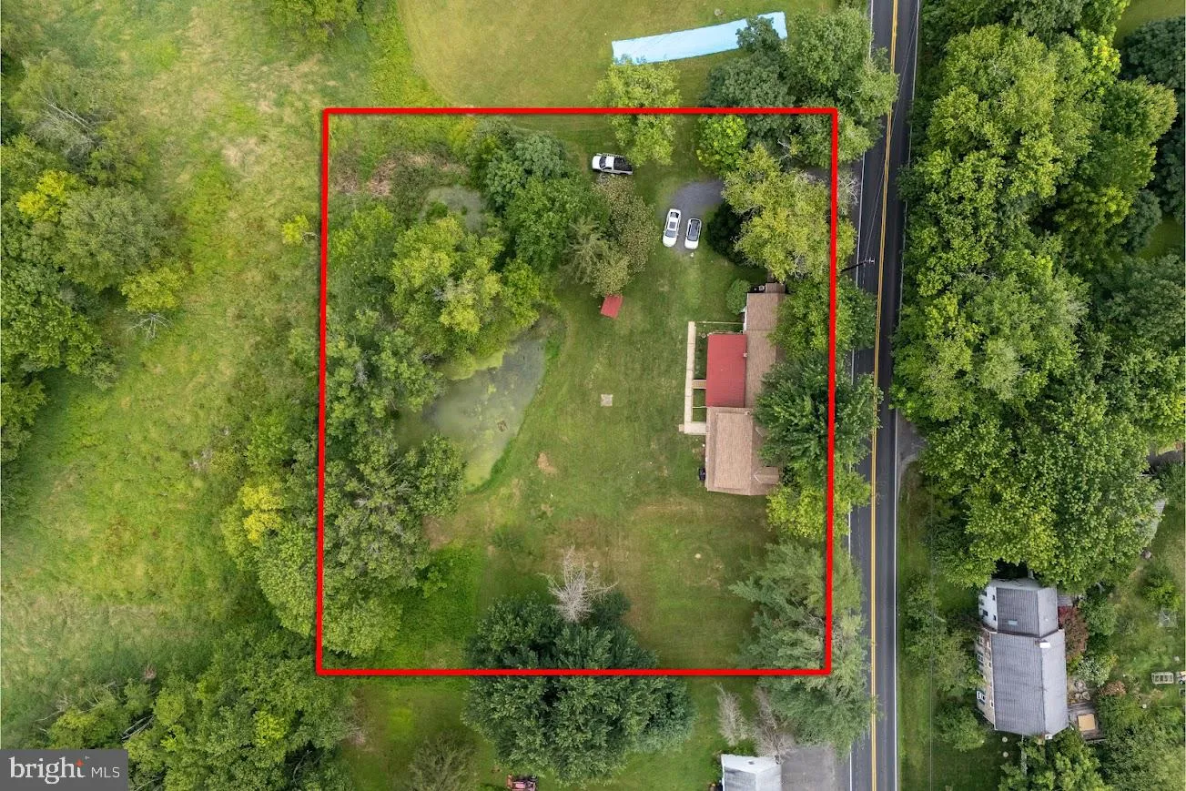 Riegelsville, Pennsylvania 18077, United States, 4 Bedrooms Bedrooms, ,2 BathroomsBathrooms,Residential,Active,169979