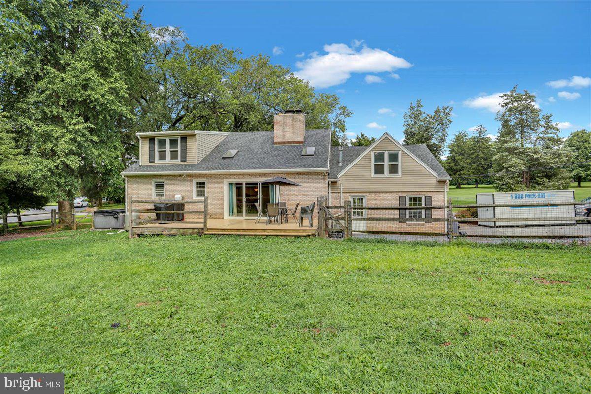 GREENFIELDS - Residential