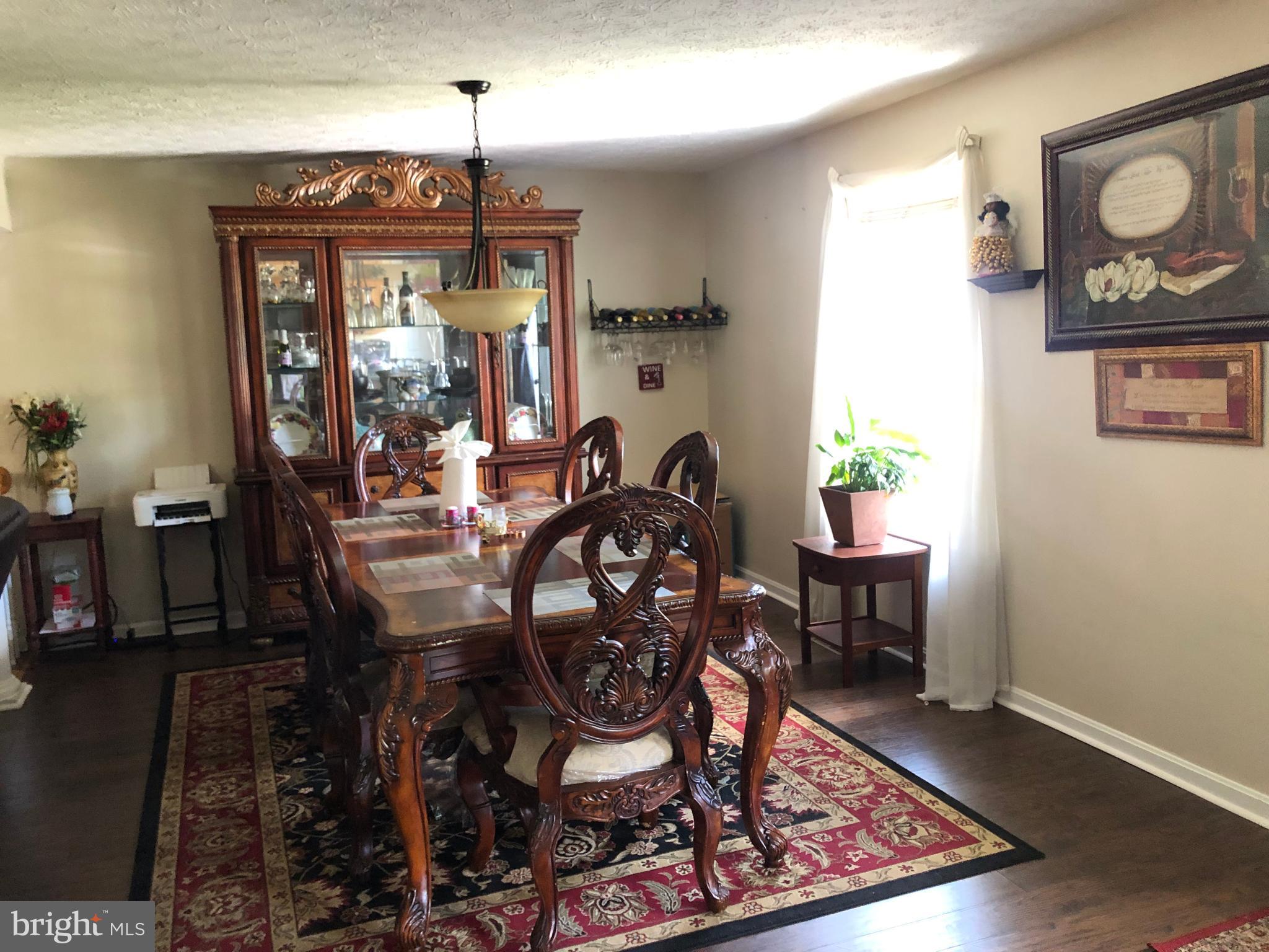 ROLLING MEADOWS - Residential