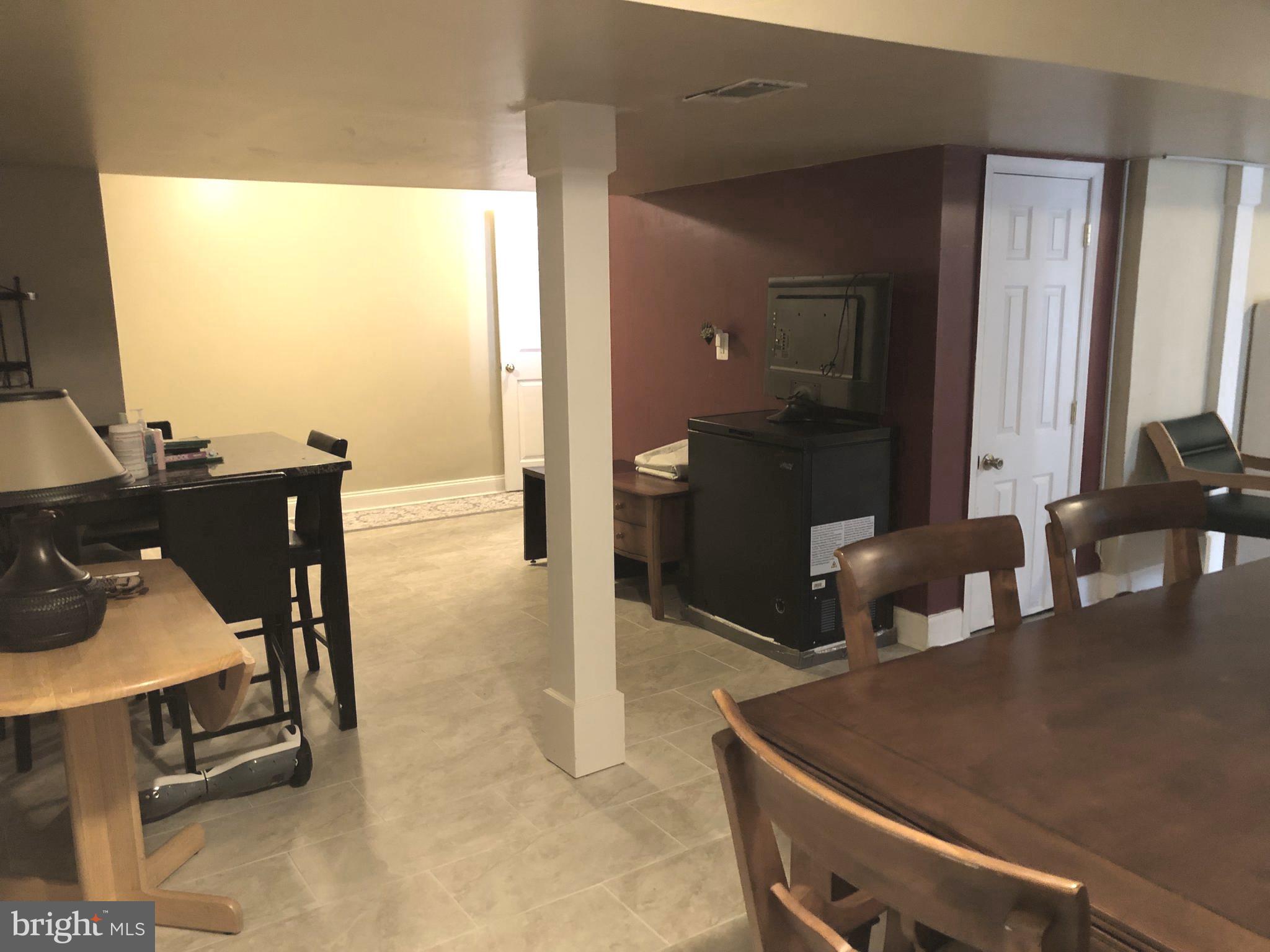 ROLLING MEADOWS - Residential