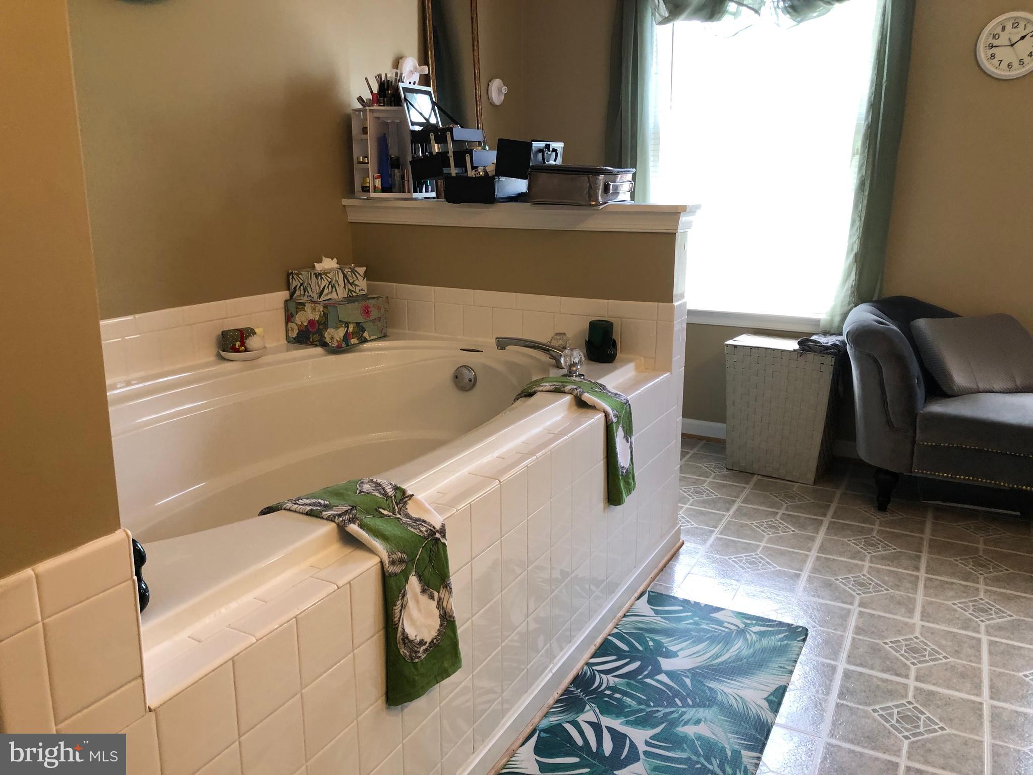 ROLLING MEADOWS - Residential