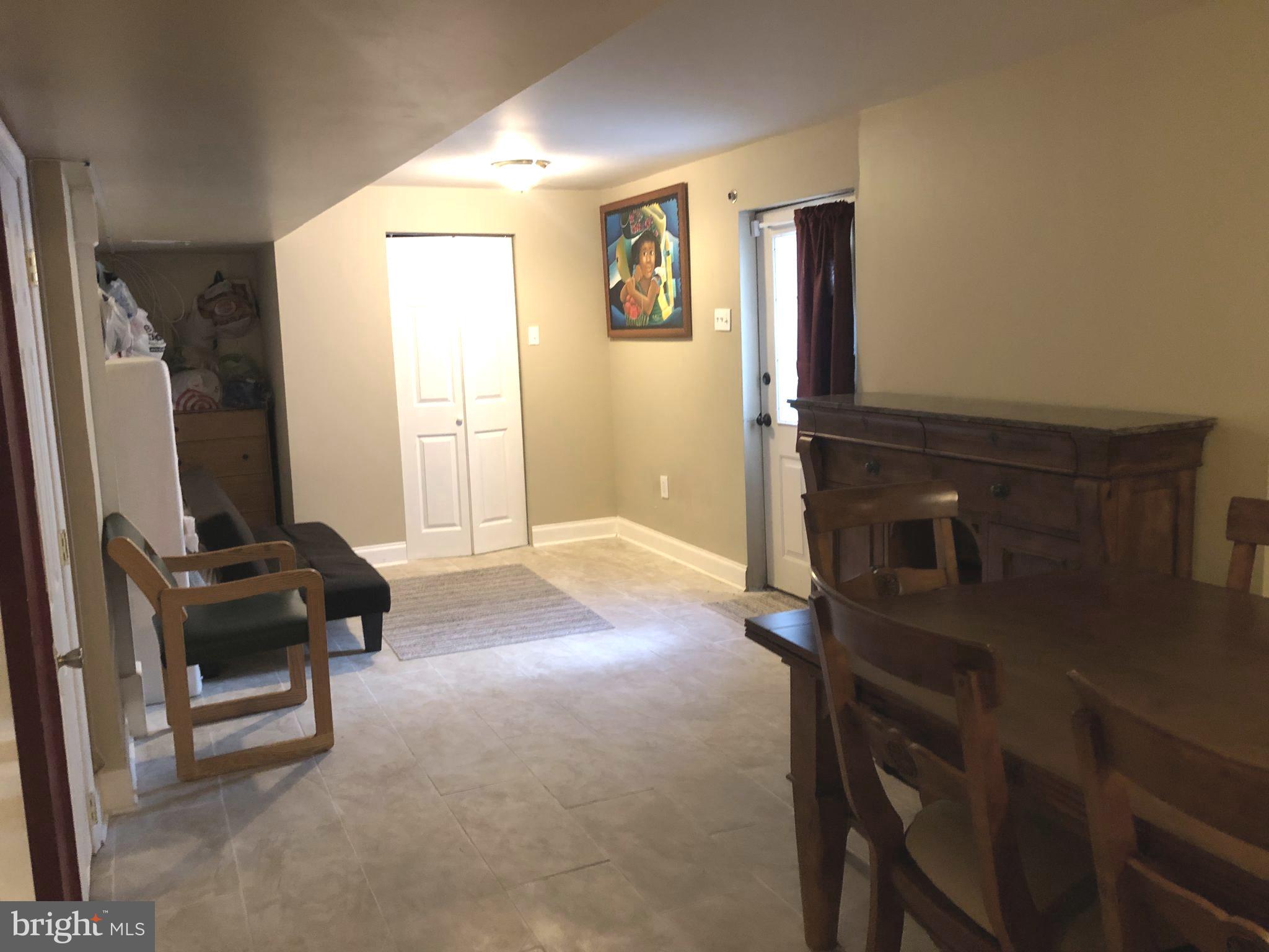 ROLLING MEADOWS - Residential