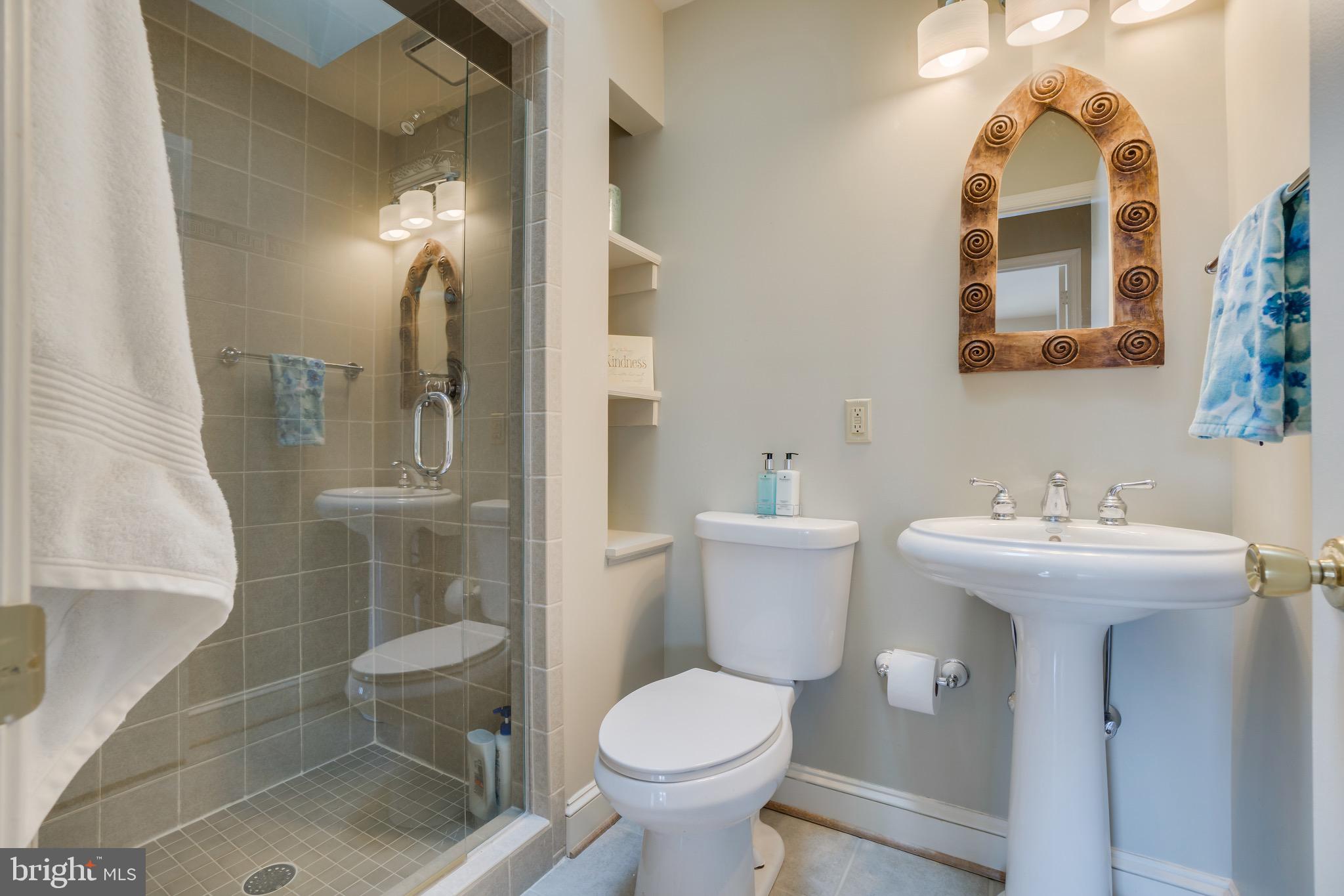 LAKE OF THE WOODS - Residential