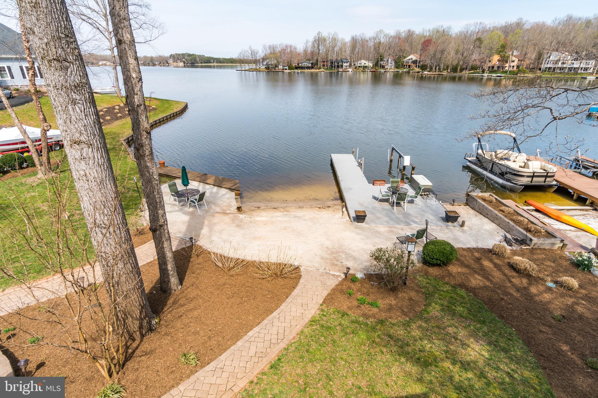 LAKE OF THE WOODS - Residential