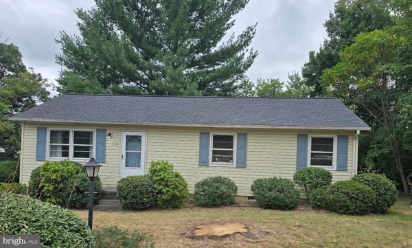 310 CREST CIR, WINCHESTER, VA 22602 - Image 1da3221df3edff3d8b67493fb0ed67a1/2955263254
