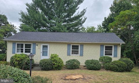 Homes For Sale - 310 Crest Circle<br/> WINCHESTER, VA 22602