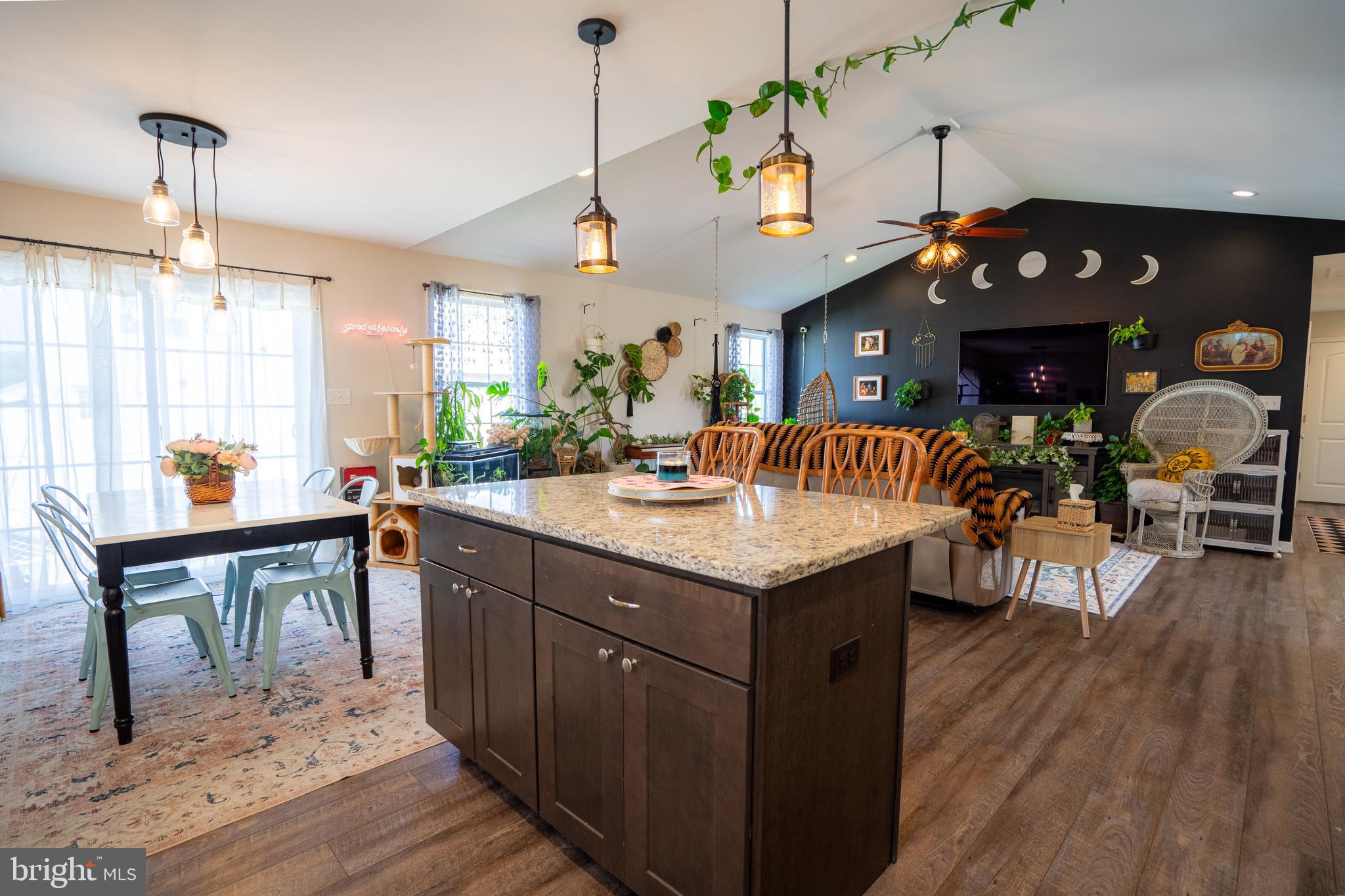 PRENTISS POINT - Residential