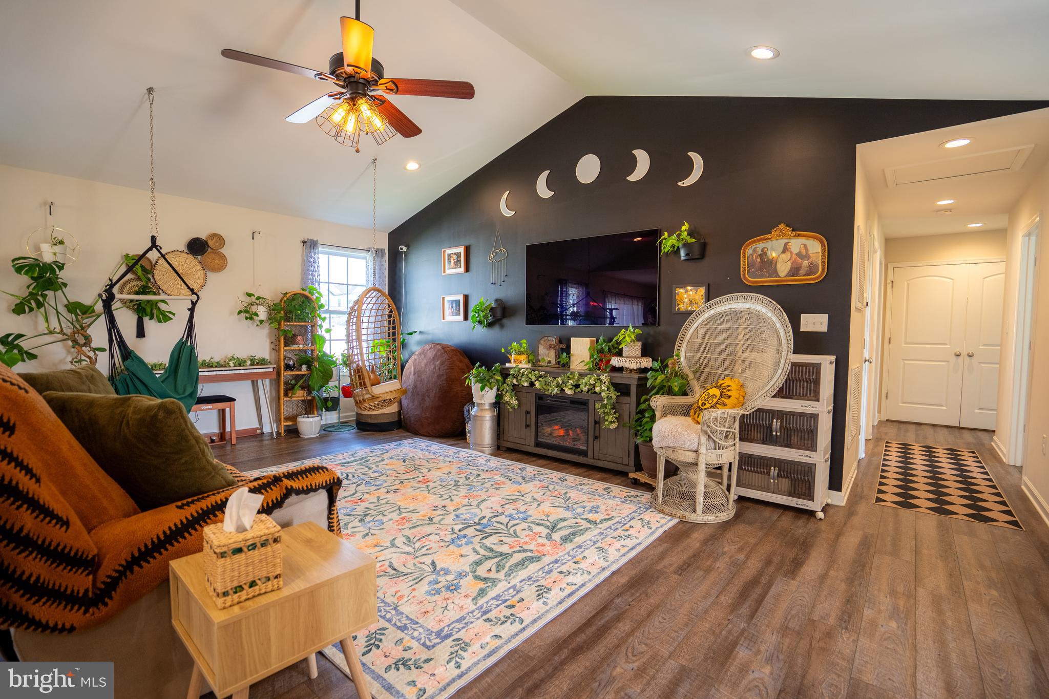 PRENTISS POINT - Residential