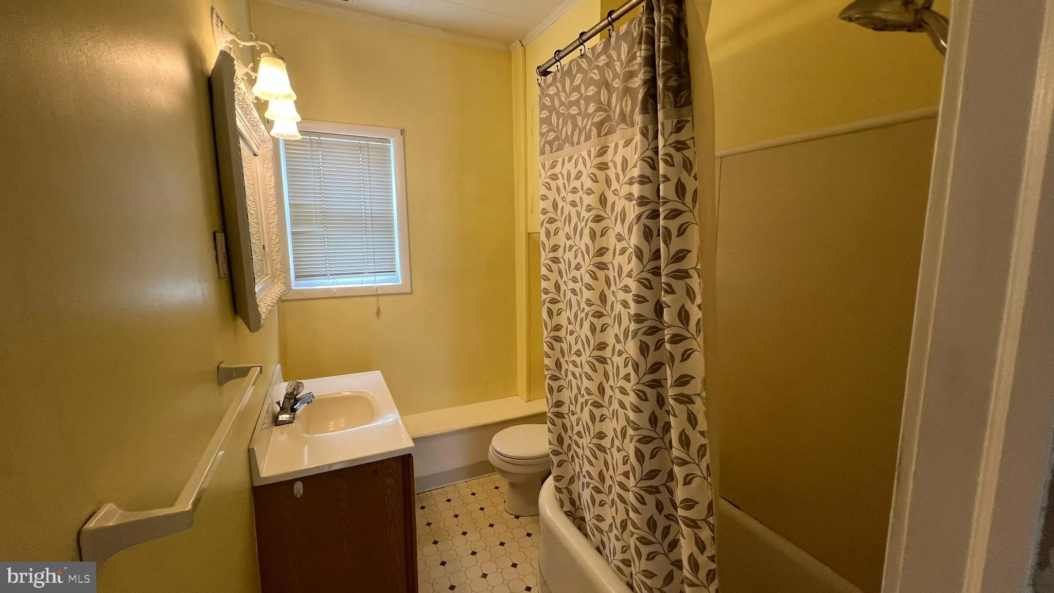 Stratford, New Jersey 08084, United States, 4 Bedrooms Bedrooms, ,Residential,Active,191255