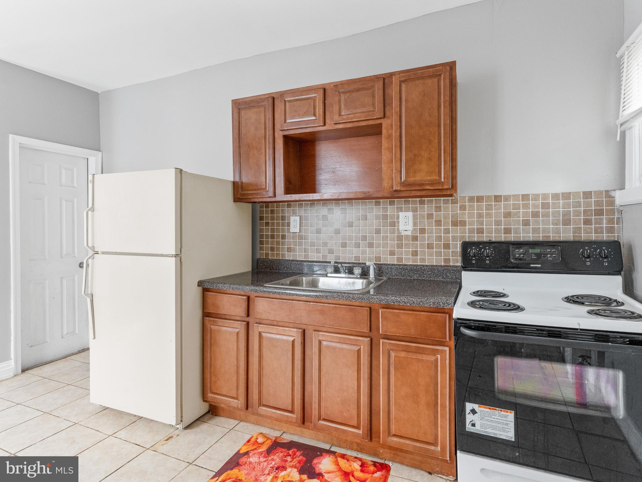 PHILADELPHIA (WEST) - Residential