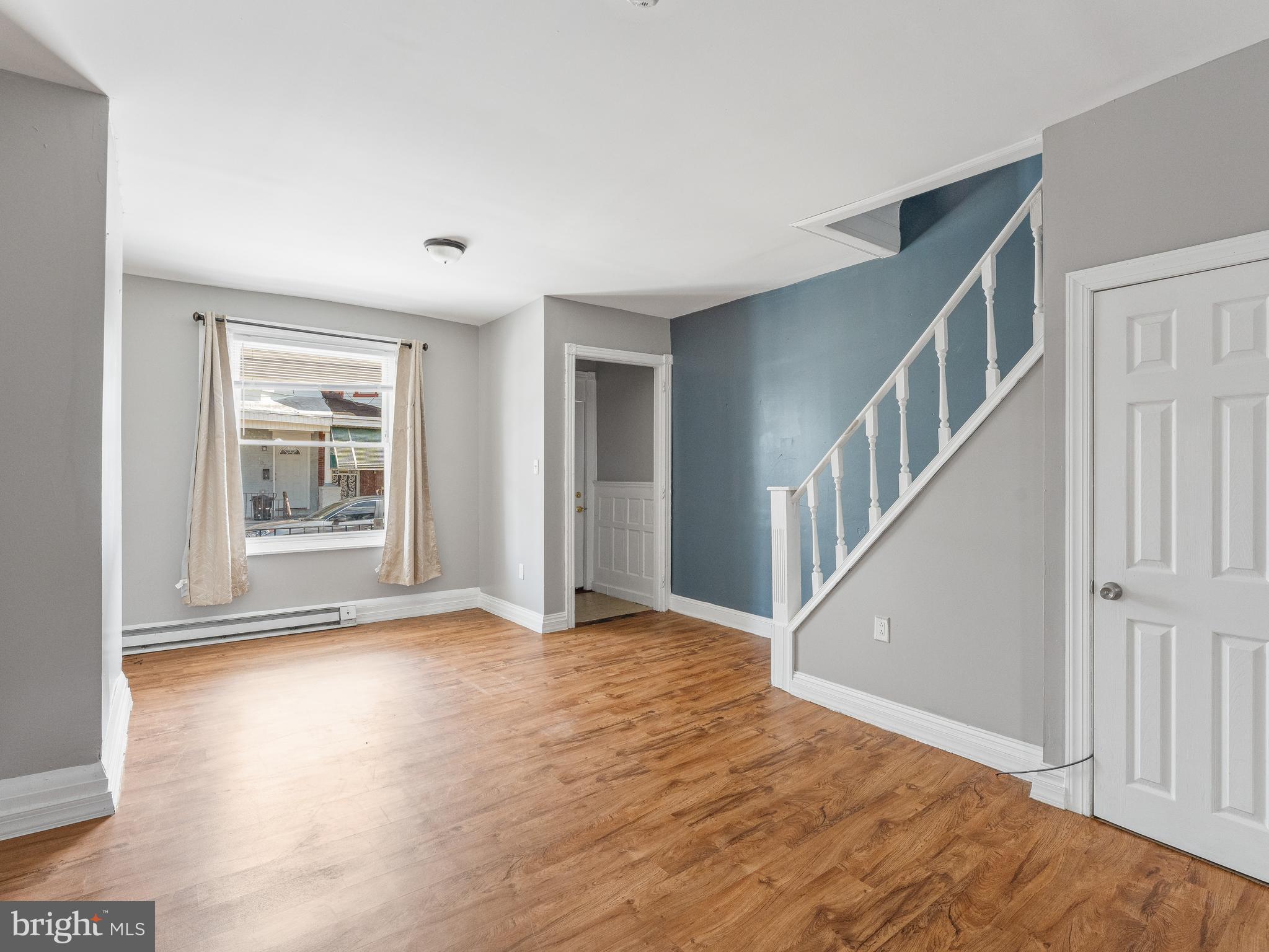 PHILADELPHIA (WEST) - Residential