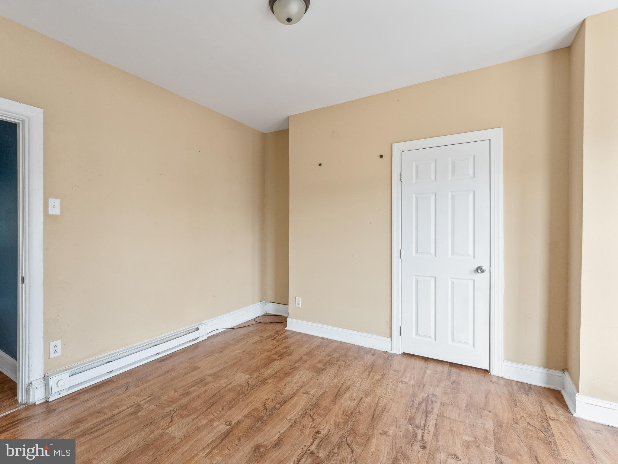 PHILADELPHIA (WEST) - Residential