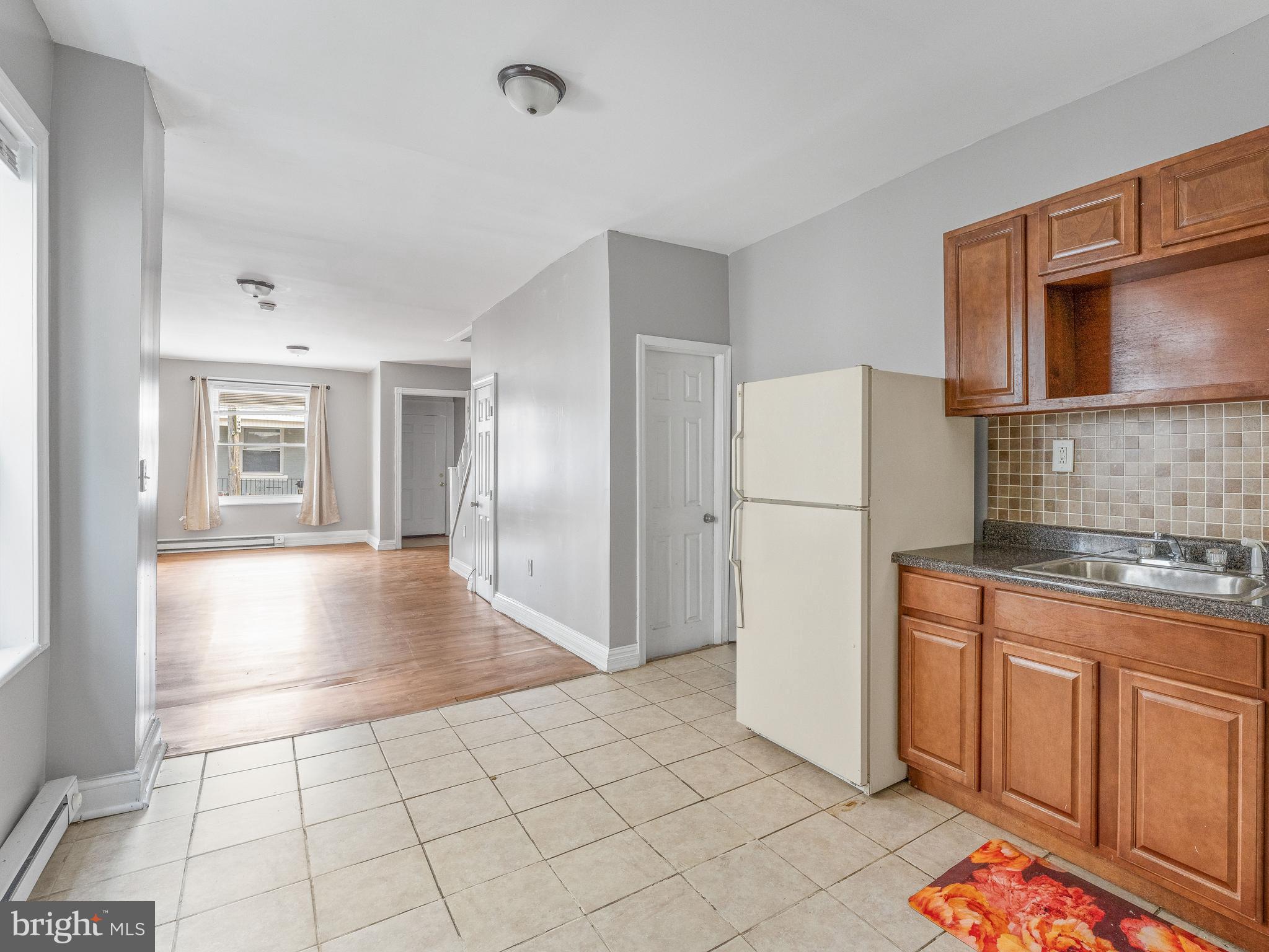 PHILADELPHIA (WEST) - Residential