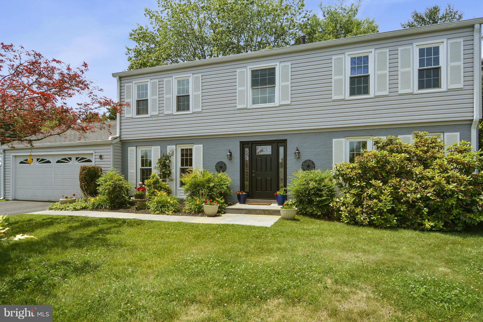 QUINCE ORCHARD KNOLLS - Residential