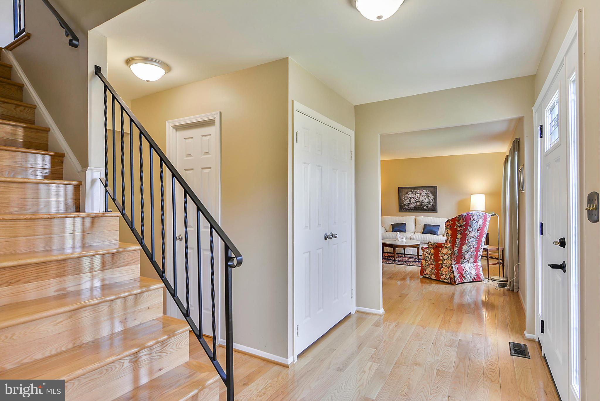 QUINCE ORCHARD KNOLLS - Residential