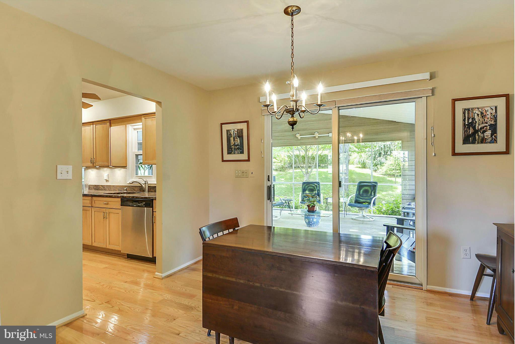 QUINCE ORCHARD KNOLLS - Residential