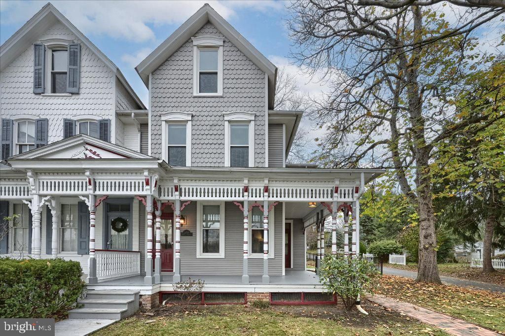 Photo of 103 FROELICH AVE, MOUNTVILLE, PA 17554 (MLS # PALA2028040)