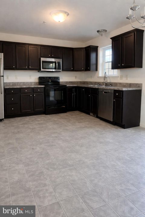 Tiny photo for 745 Kentwell Drive, YORK, PA 17406 (MLS # PAYK2098722)