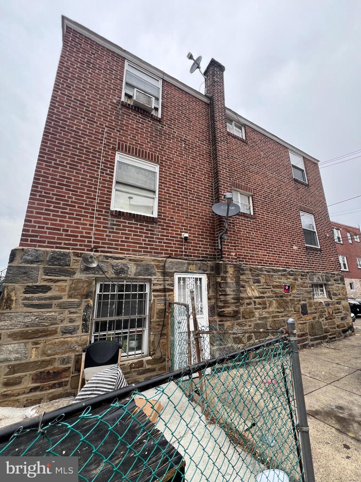 Excellent opportunity for CASH Flow. Property is a Triplex that has separate utilities. This property is zoned as a duplex but can be used as a Triplex. The property sells as it condition and where it.
