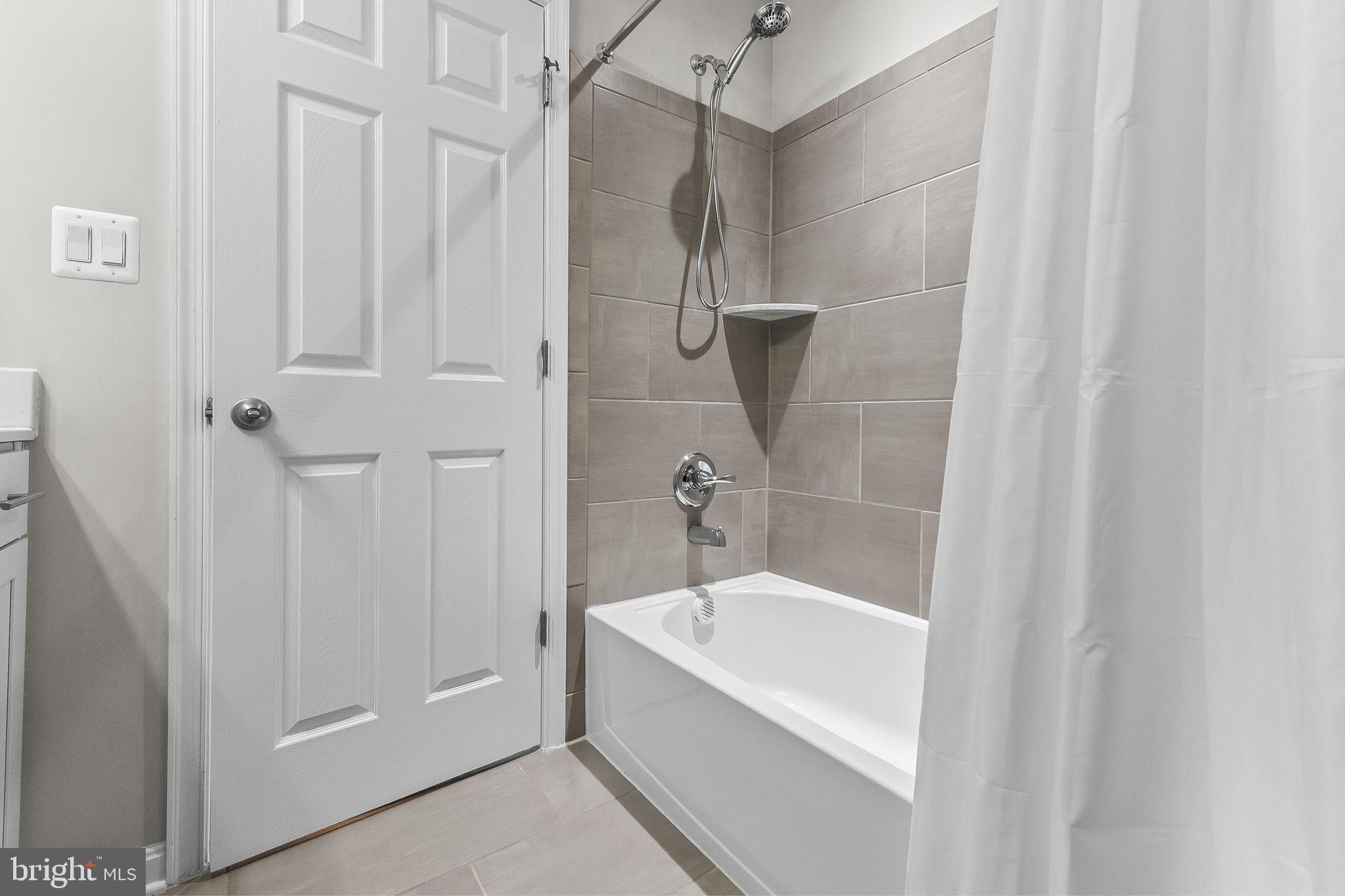 TANYARD COVE NORTH - Residential