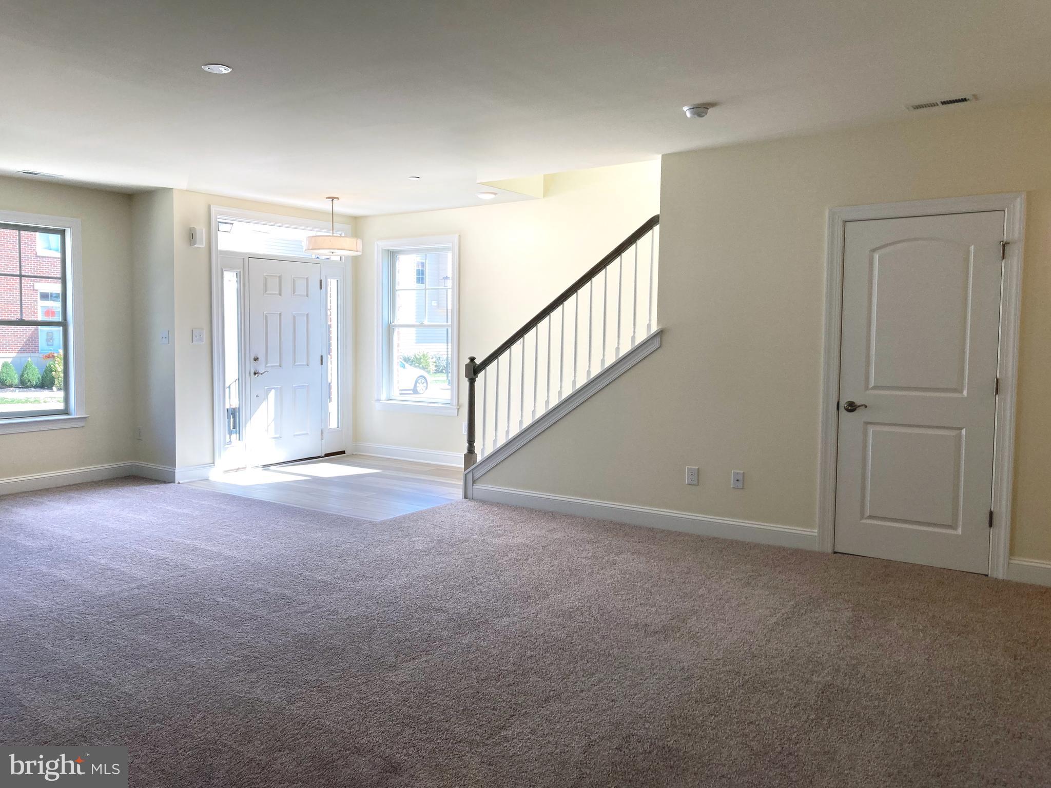 SIENA PLACE - Residential