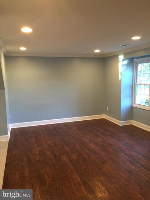 POHICK VILLAGE - Residential