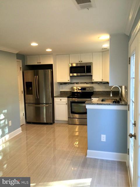 POHICK VILLAGE - Residential