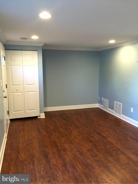 POHICK VILLAGE - Residential