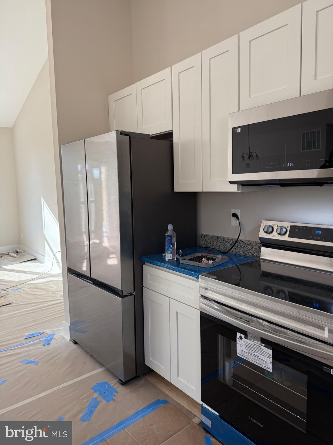 LAKE HOLIDAY ESTATES - Residential