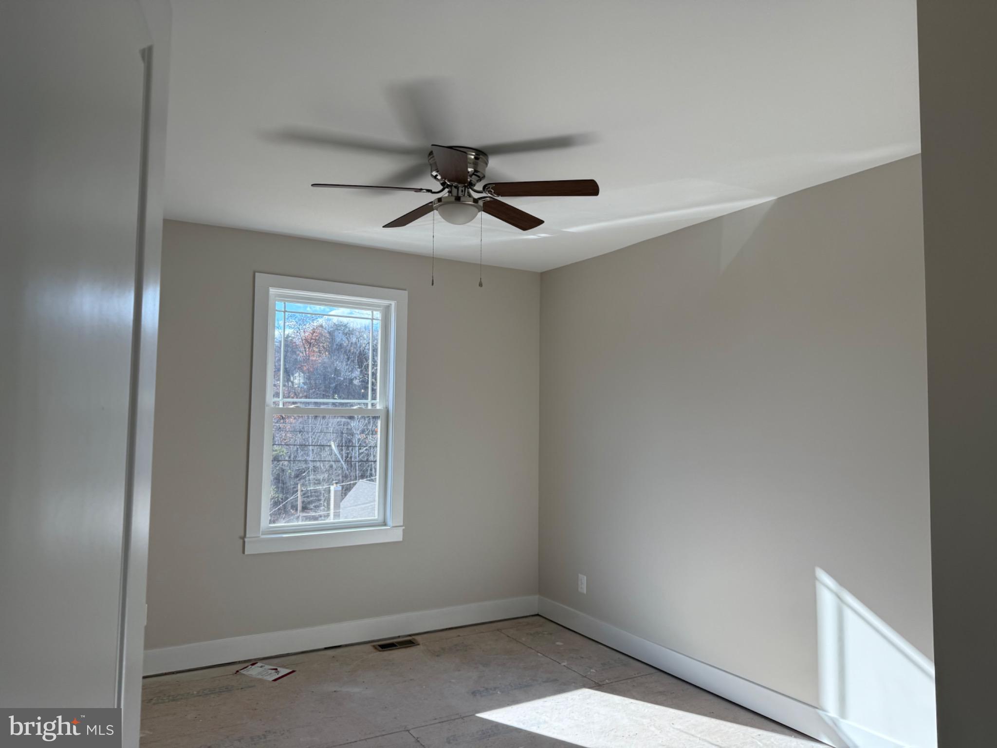 LAKE HOLIDAY ESTATES - Residential