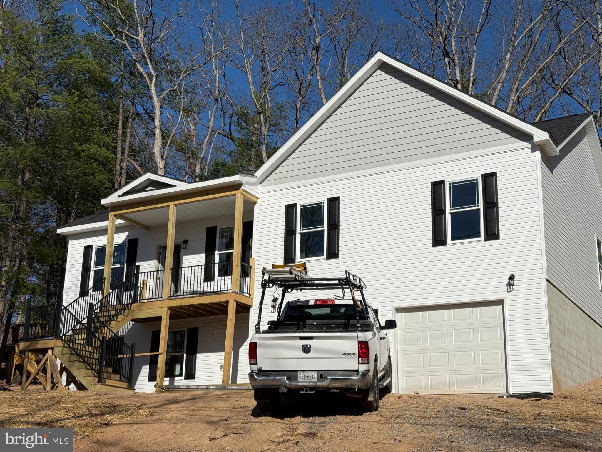 LAKE HOLIDAY ESTATES - Residential