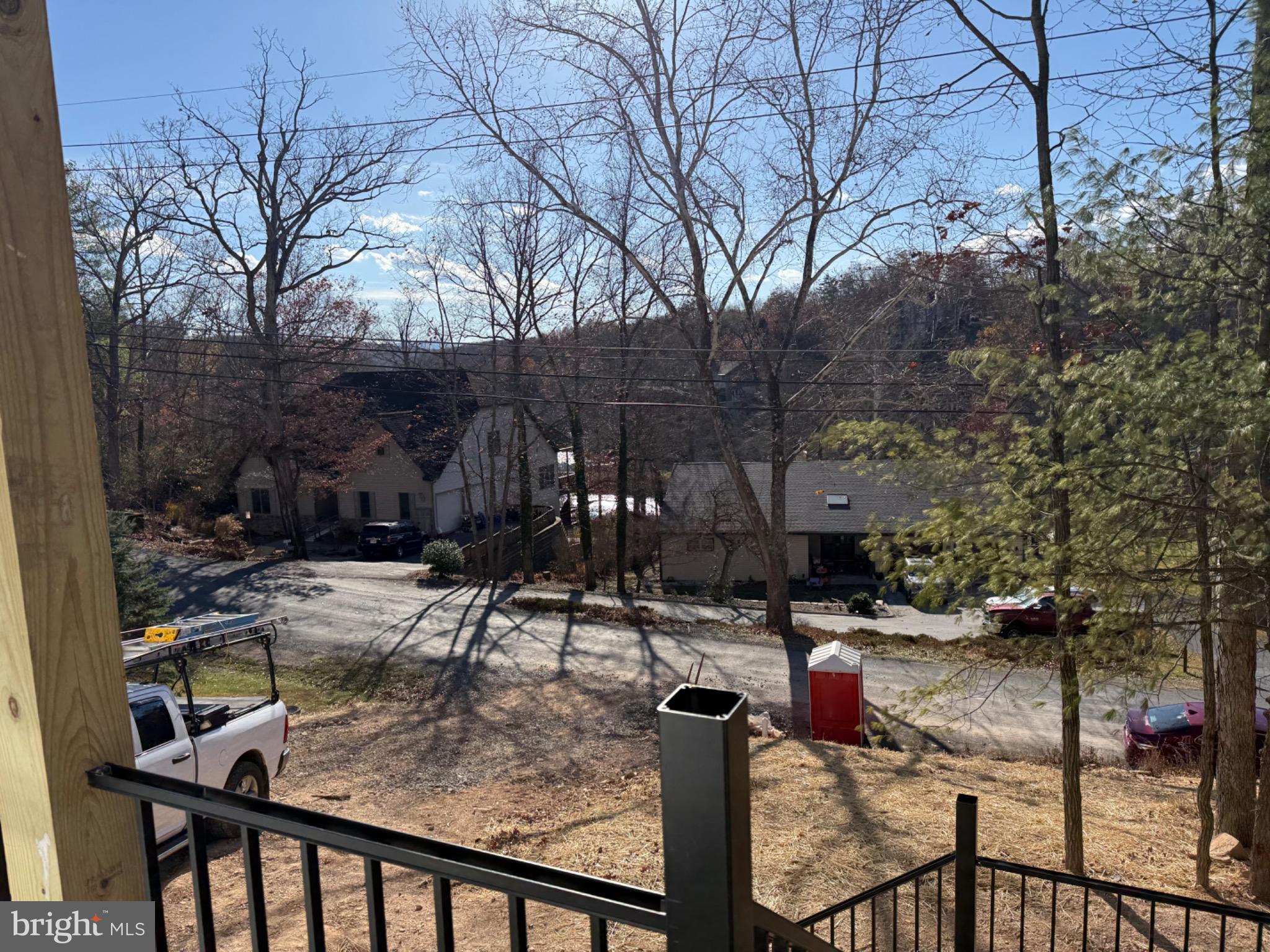 LAKE HOLIDAY ESTATES - Residential