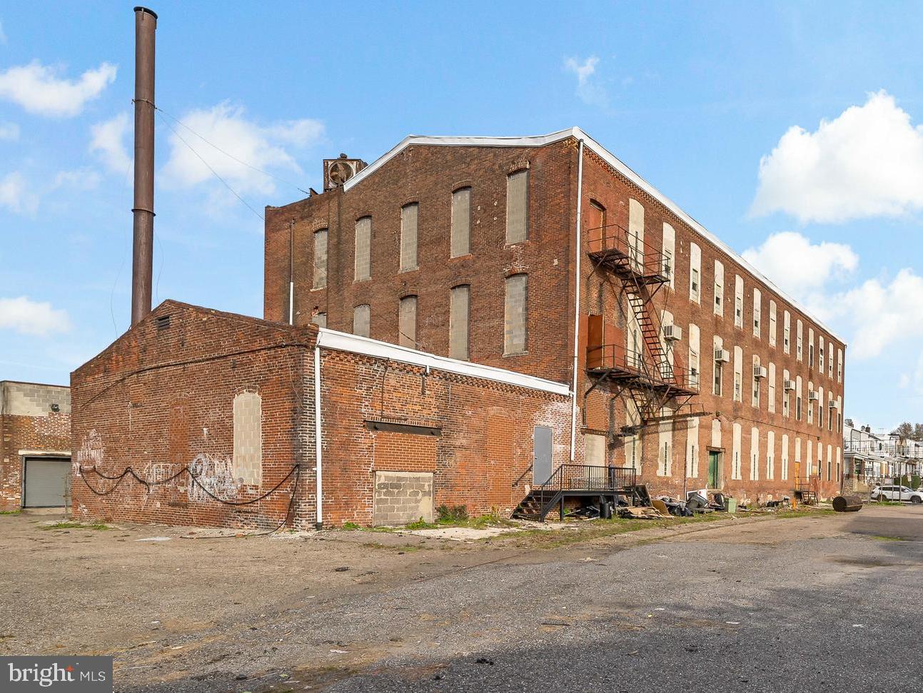 FRANKFORD - Commercial Sale